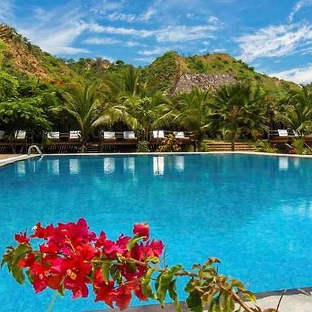 Hotel Punta Camaron Bungalows & Suites Соритос Екстериор снимка