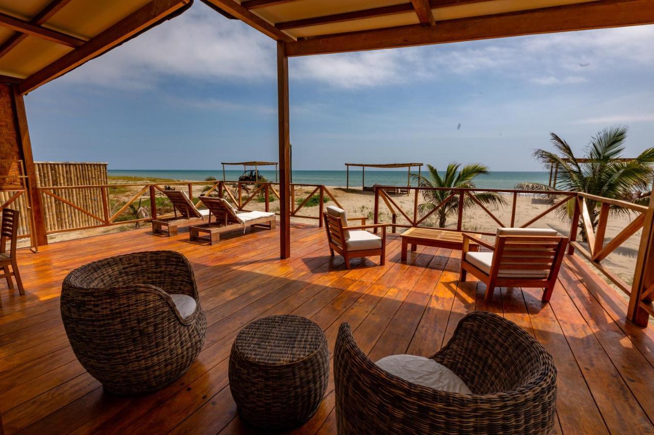 Bungalows & Suites Punta Camaron Соритос Екстериор снимка