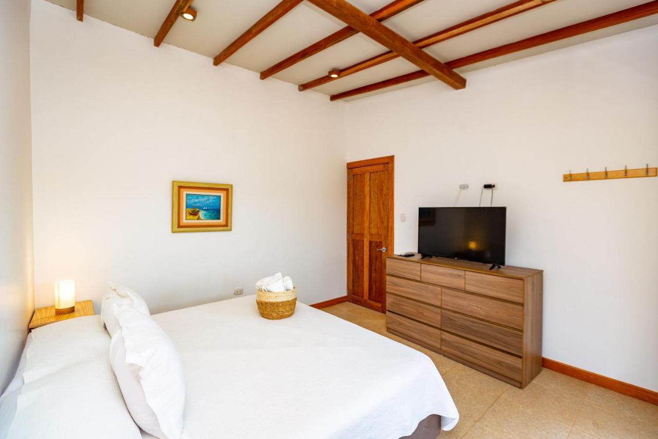 Bungalows & Suites Punta Camaron Соритос Екстериор снимка