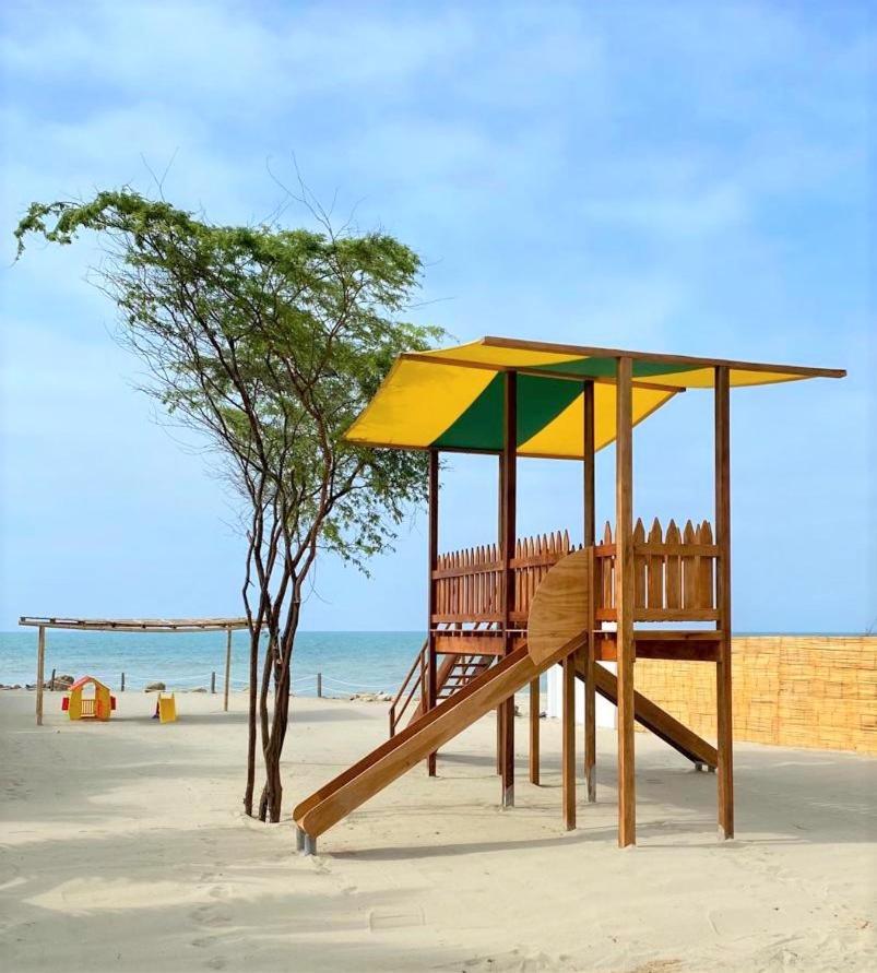 Hotel Punta Camaron Bungalows & Suites Соритос Екстериор снимка