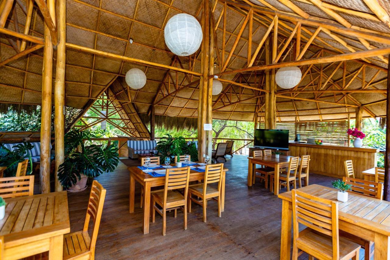 Hotel Punta Camaron Bungalows & Suites Соритос Екстериор снимка