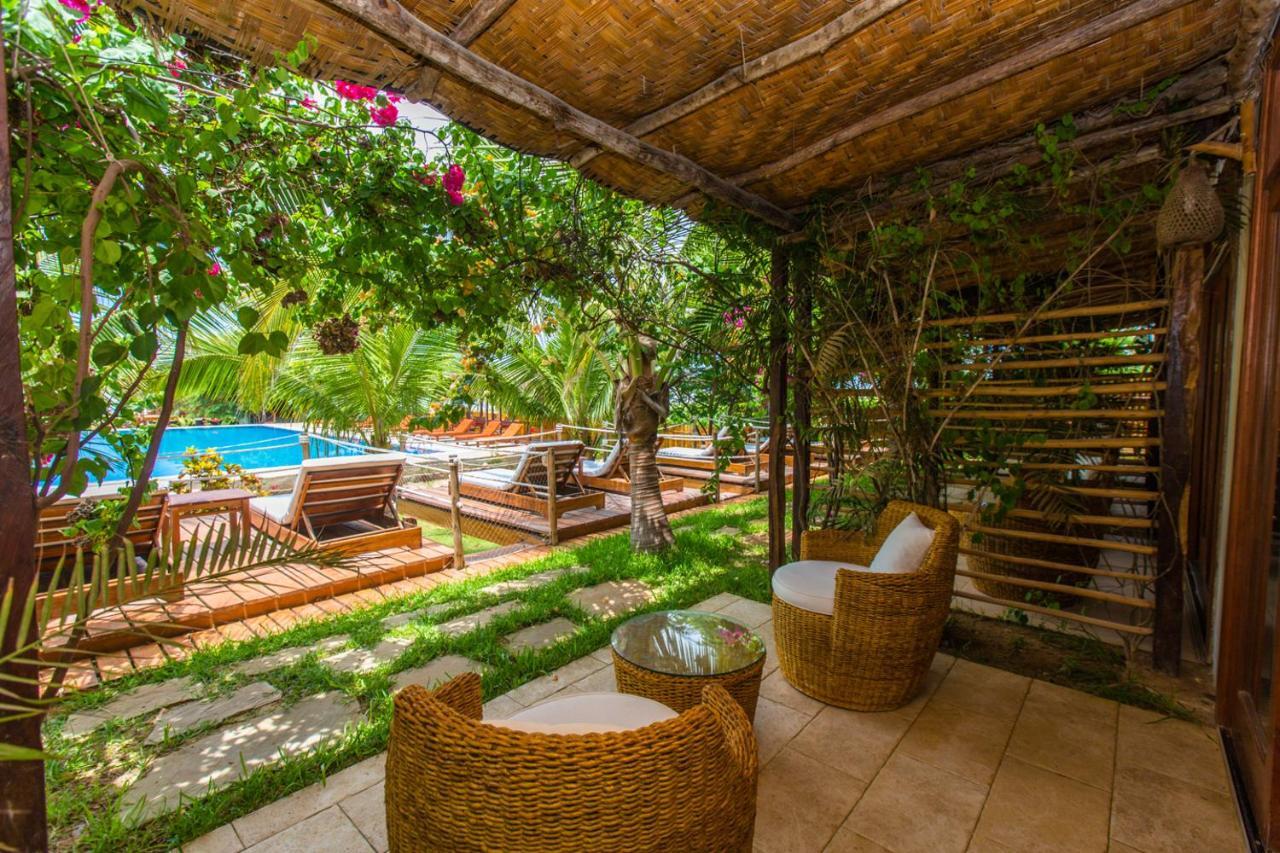 Hotel Punta Camaron Bungalows & Suites Соритос Екстериор снимка